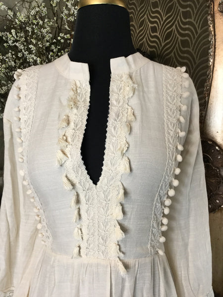 Cream emboidered lace trim dress
