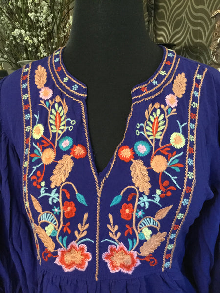 Solitaire blue mult embroidered floral print top