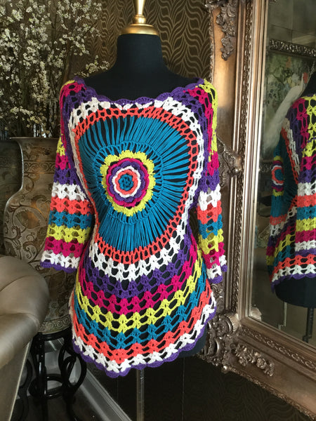 Teal sunbrust print crochet top