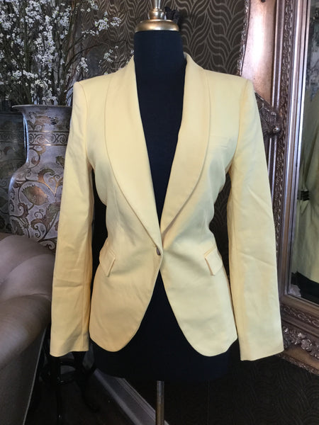 Woman yellow single button jacket