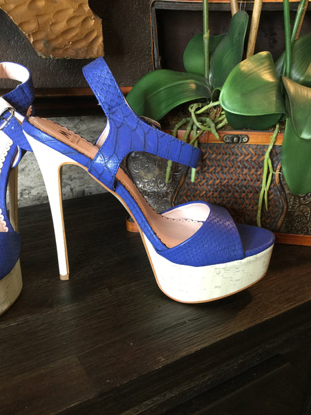 Blue croc heels Sz 11