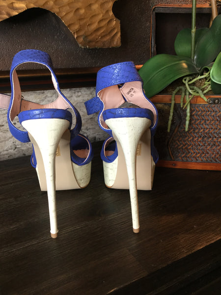 Blue croc heels Sz 11