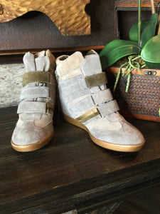 Anthony wedge taupe sneakers Sz 10
