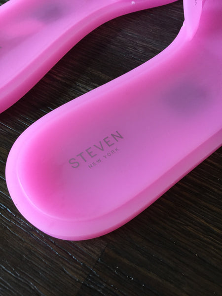 Pink slide in flat Sz 7