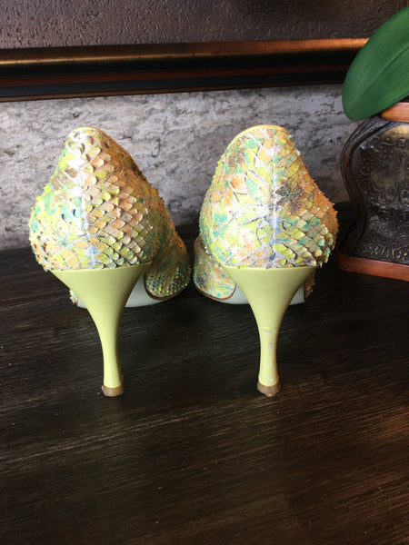 Leather multi lime green fish scale heel Sz 10