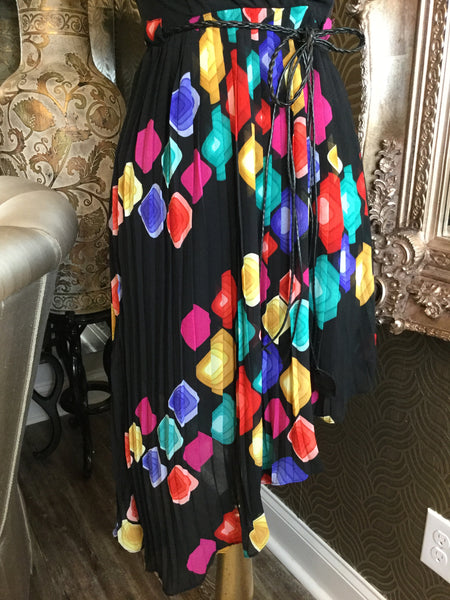 Black multi color pattern pleaded leather belt dress