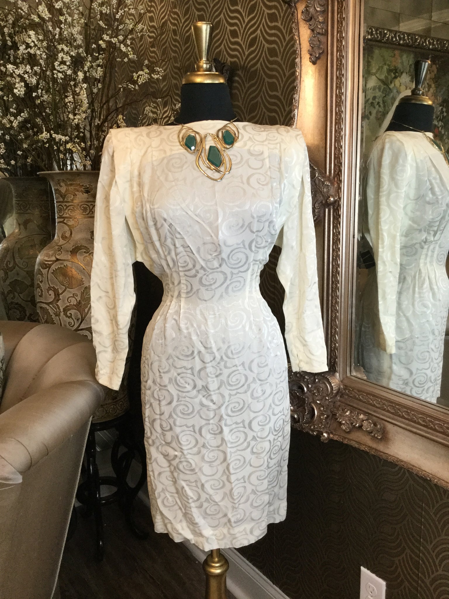 Vintage ivory swirl print dress