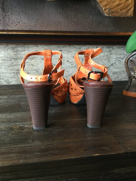 Orange woven quarter strap heels