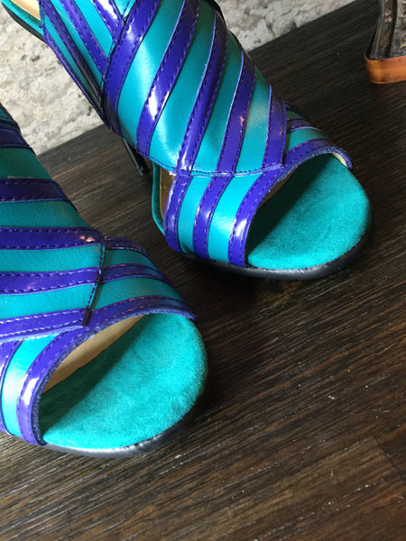 Multi blue teal sling back heels