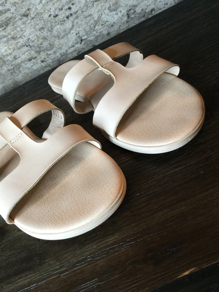 Cream slide in sandals
