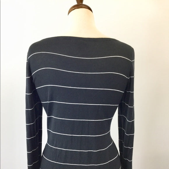 Black Strip Thin Sweater Size M (B-68)