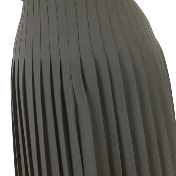 Black pleated dress NWT B-100
