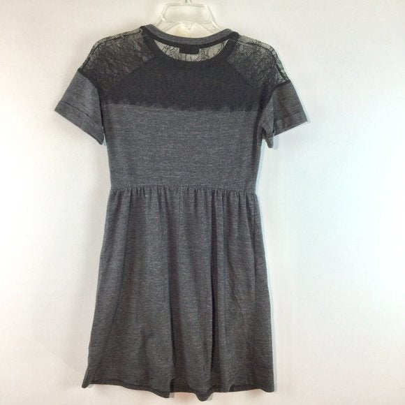 Lace inset short sleeves dress Size 4