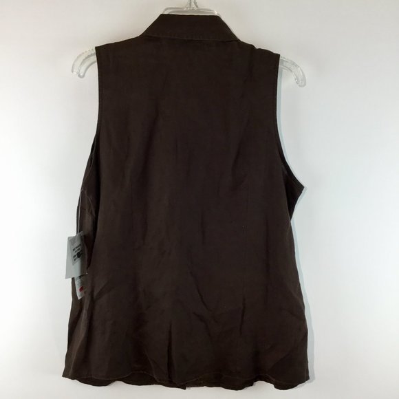 NWT button down sleevess top