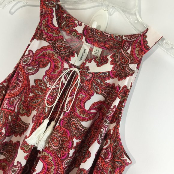 Paisley print sleeveless w/tassels dress