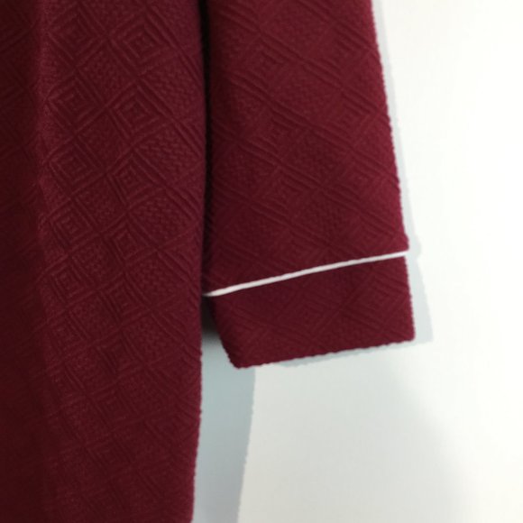 NWT print fabric v neck dress Size L