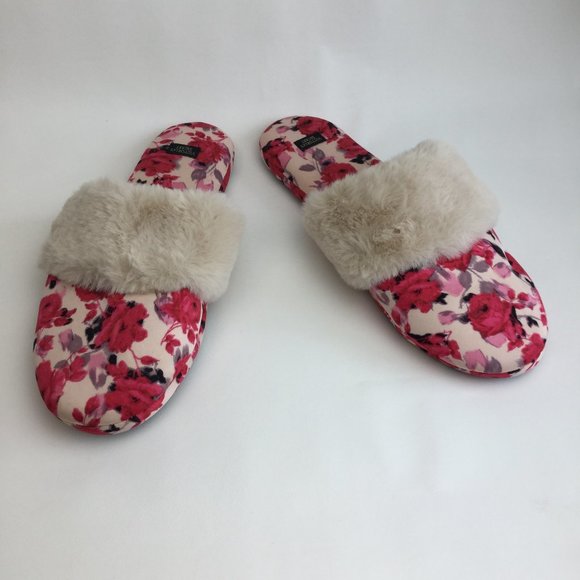 NWOT floral print fury slippers