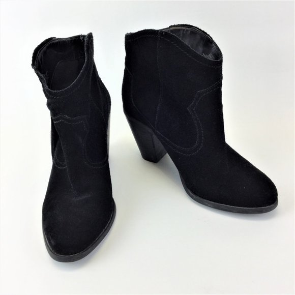 Leather upper suede boot