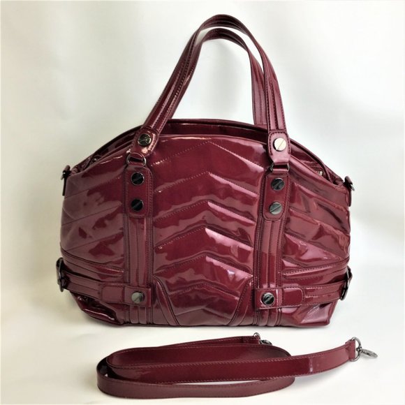 Garnet red patent tote handbag Size L